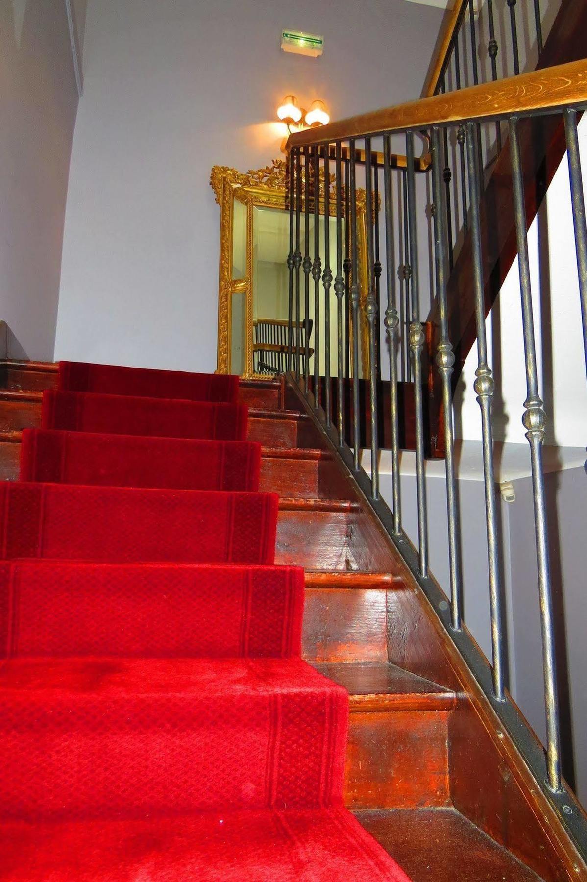 Hotel La Villa Saint-Pierre-d'Irube Luaran gambar