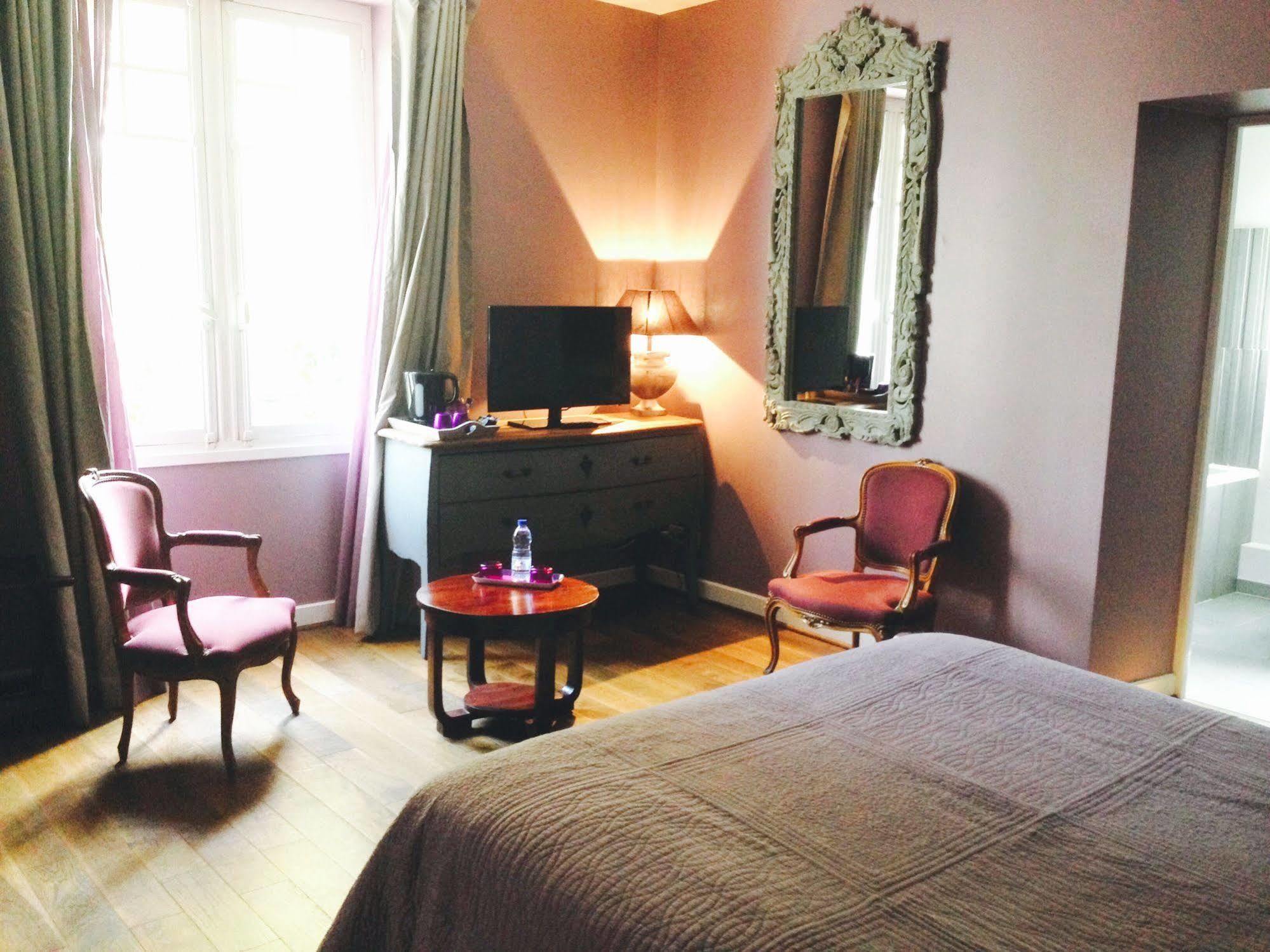 Hotel La Villa Saint-Pierre-d'Irube Luaran gambar