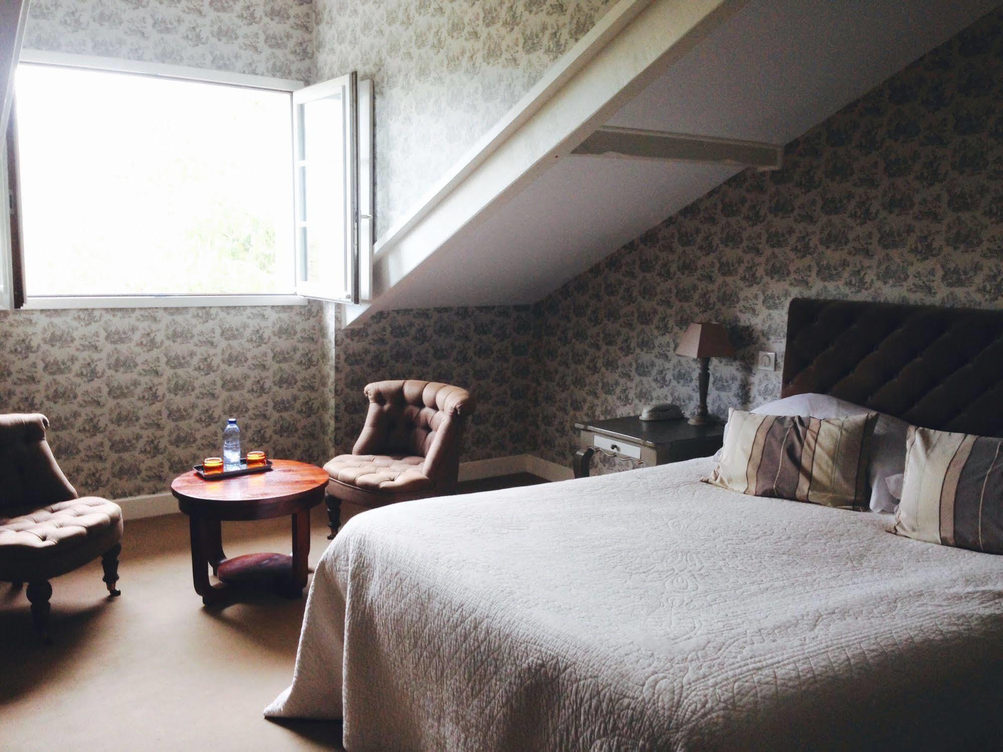 Hotel La Villa Saint-Pierre-d'Irube Luaran gambar