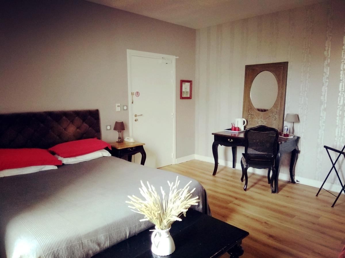 Hotel La Villa Saint-Pierre-d'Irube Luaran gambar