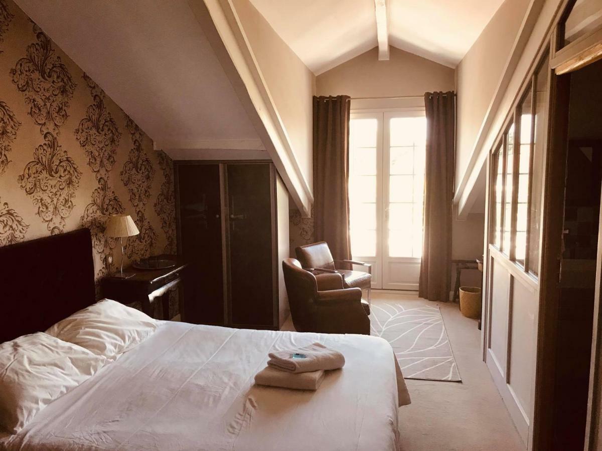 Hotel La Villa Saint-Pierre-d'Irube Luaran gambar